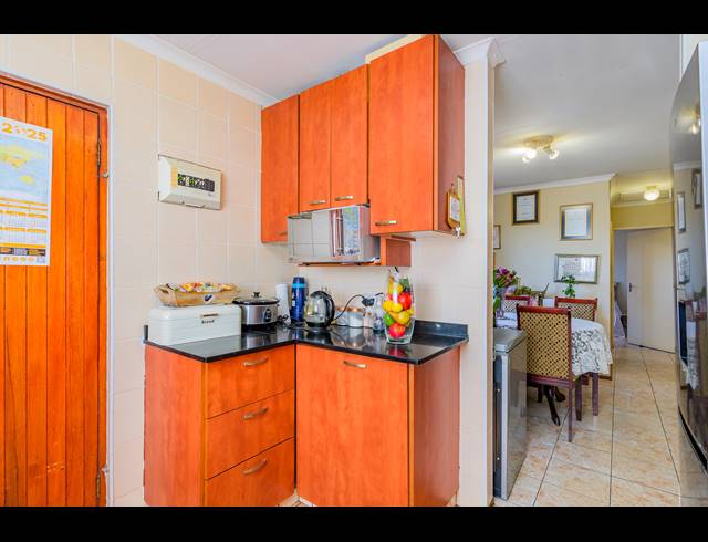 3 BEDROOM HOUSE FOR SALE IN SOUTHGATE